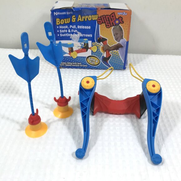 Kids Bow & Arrow Set - Picture 2 of 5